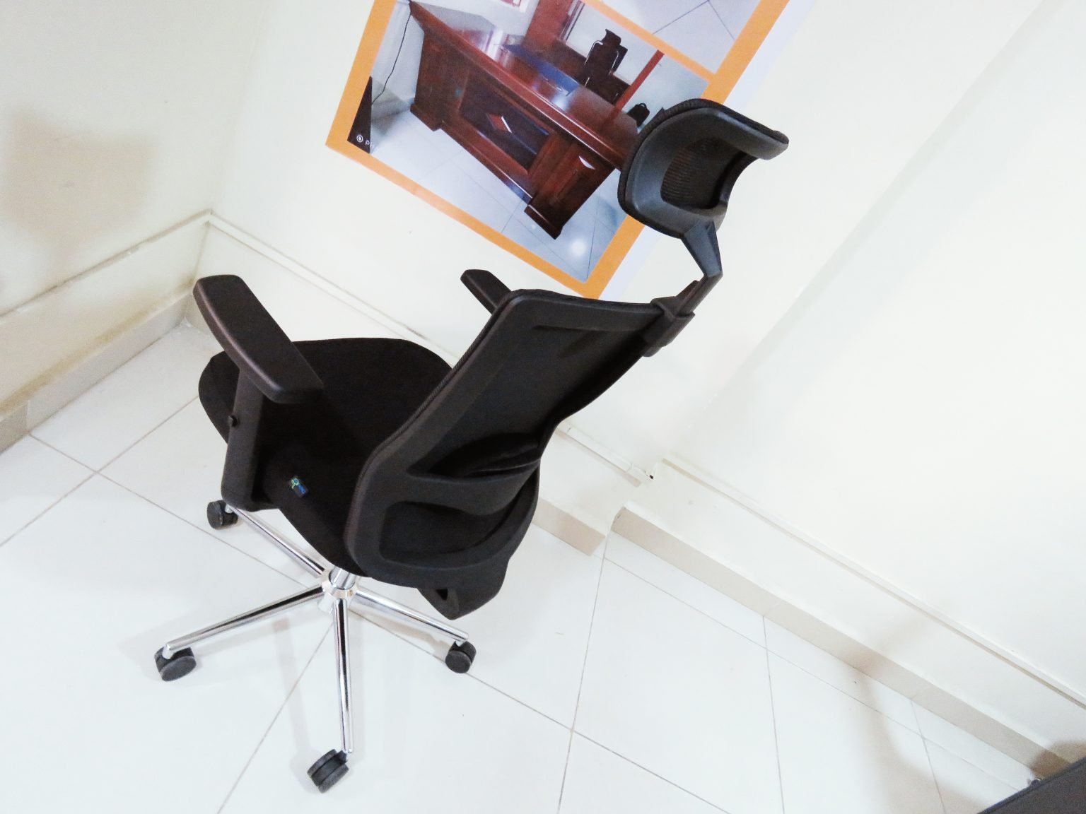 Ergonomic Mesh Office Chair with Headrest – Adjustable Comfort & Sleek Design - Image 4